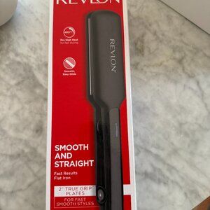Revlon Smooth and Straight Hair Straightener